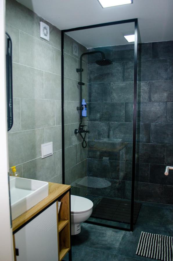 Lovely 1-Bedroom Rental Unit With Free Parking Scopia Exterior foto
